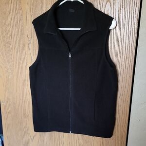 Classic Black Zip-Front Fleece Vest Sz M